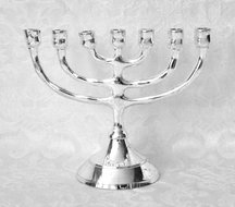 Kleine-verzilverde-Menorah-/-Menora-van-10-11-cm